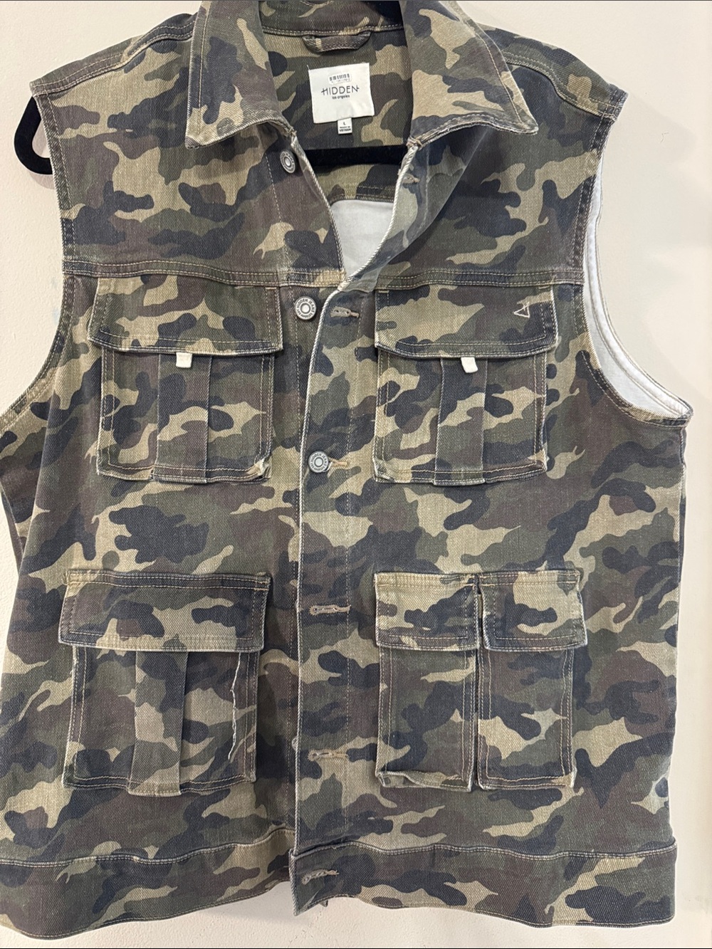 HIDDEN Women's Camo Utility Vest - Olive Green